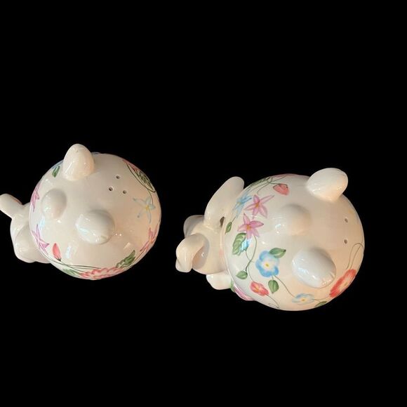 Bunny/Rabbit Salt & Pepper Shakers Healtfelt  Kitchen Creations - Picture 6 of 8
